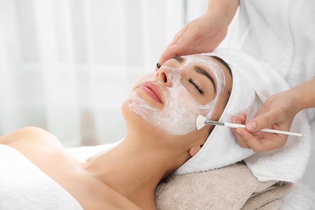 voucher spa - các món quà sinh nhật cho nữ trung niên tinh tế