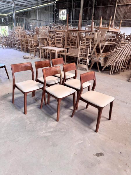 Bàn ghế đẹp chưa chắc làm quán đẹp – sai lầm nhiều chủ quán mắc phải