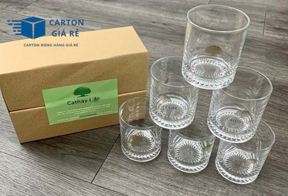 Hộp carton cho ly, đá thủy tinh: Dùng ô chống chịu trong giao hàng