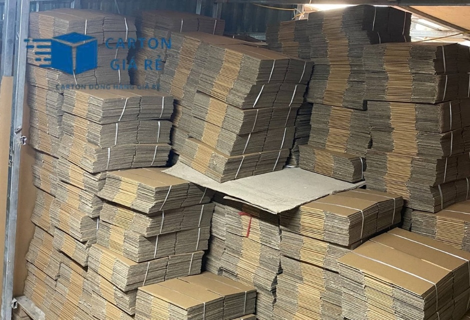 Cách xếp hộp nắp đối trong kho giúp tiết kiệm không gian - Cartongiare