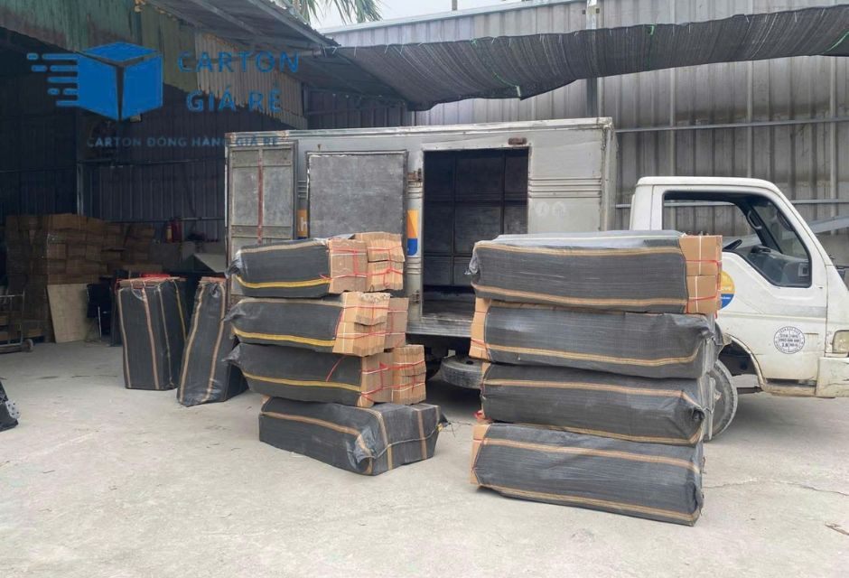 Mua thùng carton số lượng lớn cần lưu ý những gì?