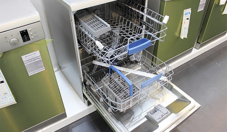 So sánh các thương hiệu máy rửa chén công nghiệp: Chọn lựa tối ưu nhất cho bếp của bạn