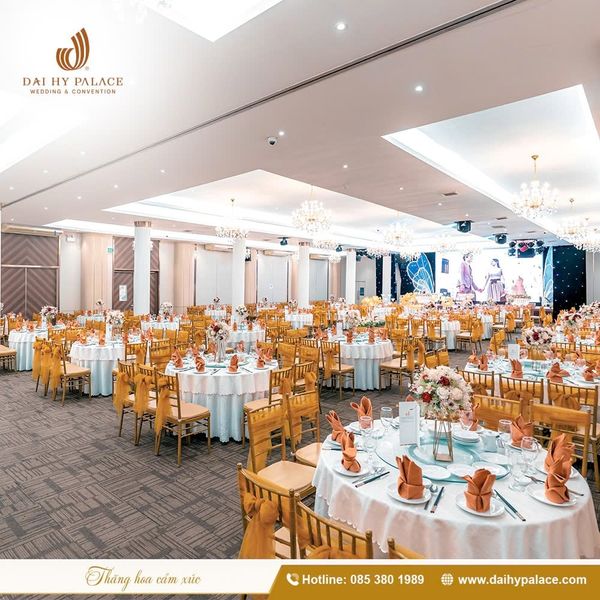 ĐIỀU GÌ KHIẾN KHÁCH HÀNG TIN TƯỞNG LỰA CHỌN DỊCH VỤ TIỆC CÔNG TY TRỌN GÓI TẠI ĐẠI HỶ?