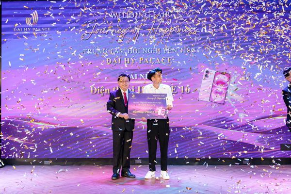 Điểm Lại Những Khoảnh Khắc Đáng Nhớ Tại Triển Lãm Cưới 