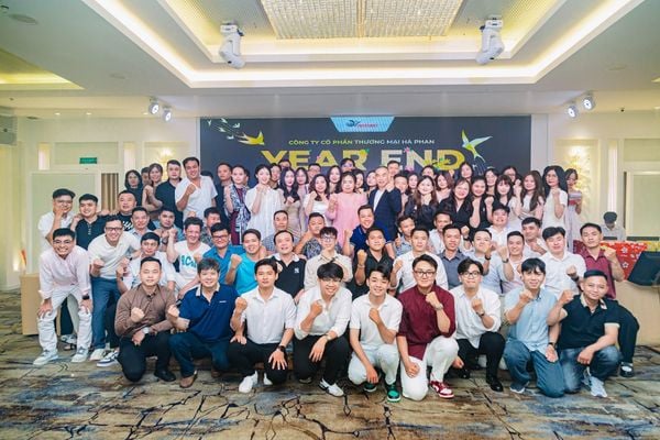 HÀ PHAN JSC – NHÌN LẠI ĐÊM TIỆC TẤT NIÊN 2025: GẮN KẾT SỨC MẠNH, VƯƠN TẦM CAO MỚI