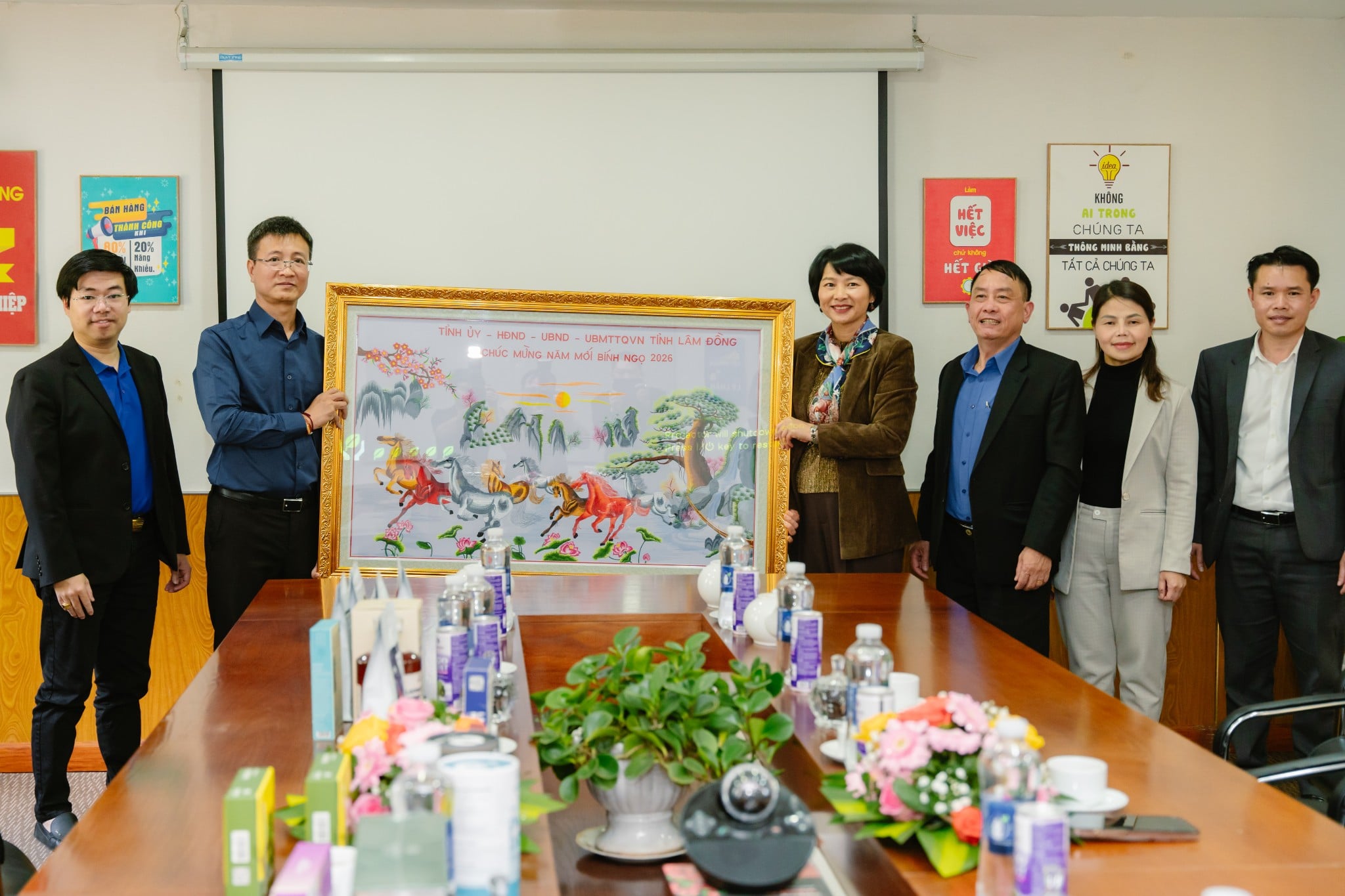 Phó Bí thư Tỉnh ủy Lâm Đồng Phạm Thị Phúc thăm, chúc Tết Công ty Ladophar