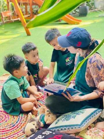 THƠ TRUYỆN MẦM NON: VÌ SAO TRẺ NÊN ĐƯỢC NGHE ĐỌC MỖI NGÀY?