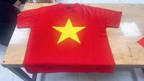 In Áo Thun Theo Yêu Cầu Số Lượng Ít