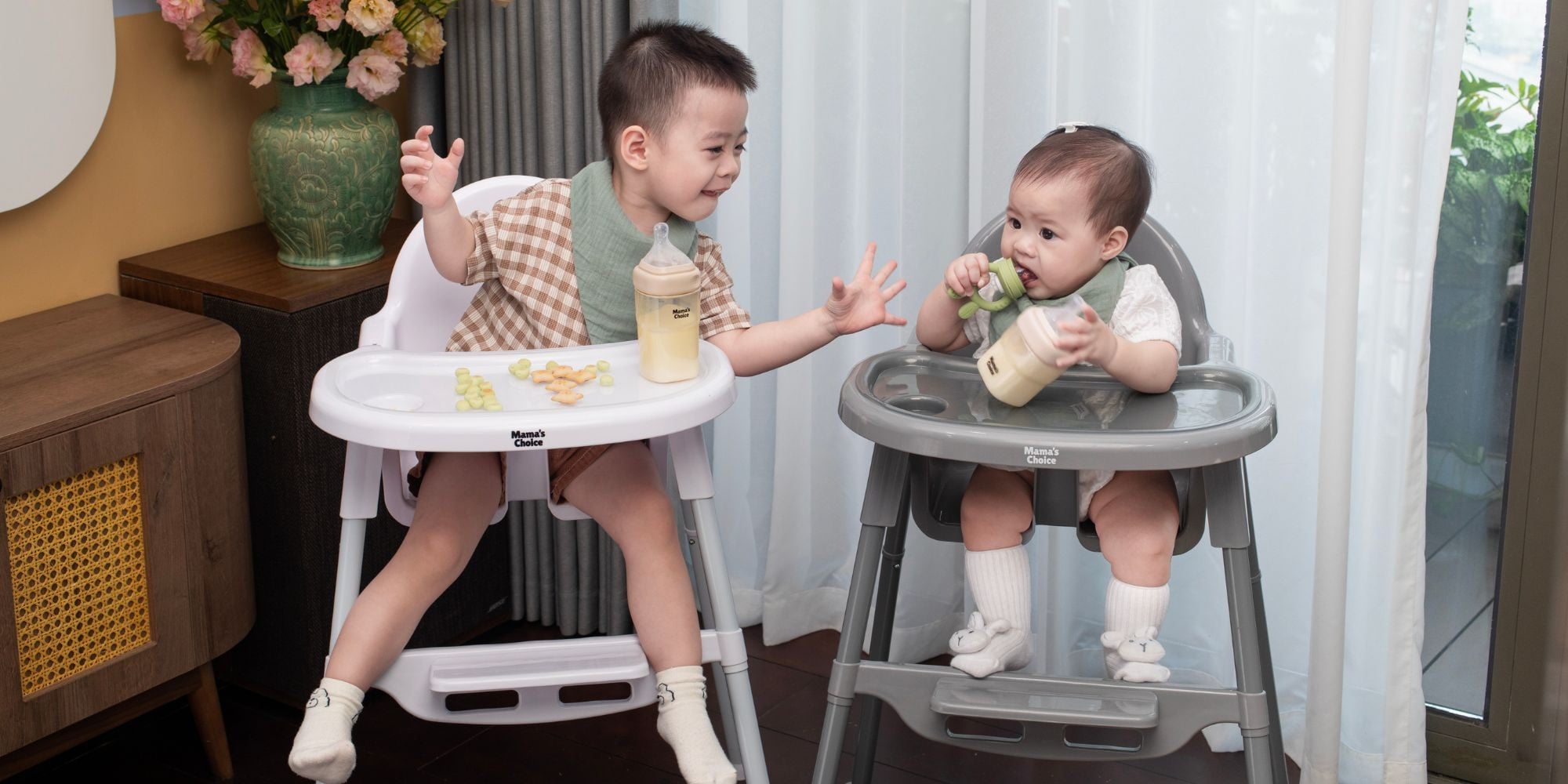 Bé 6 tháng ăn dặm: Sữa mẹ vẫn là nguồn dinh dưỡng chính?