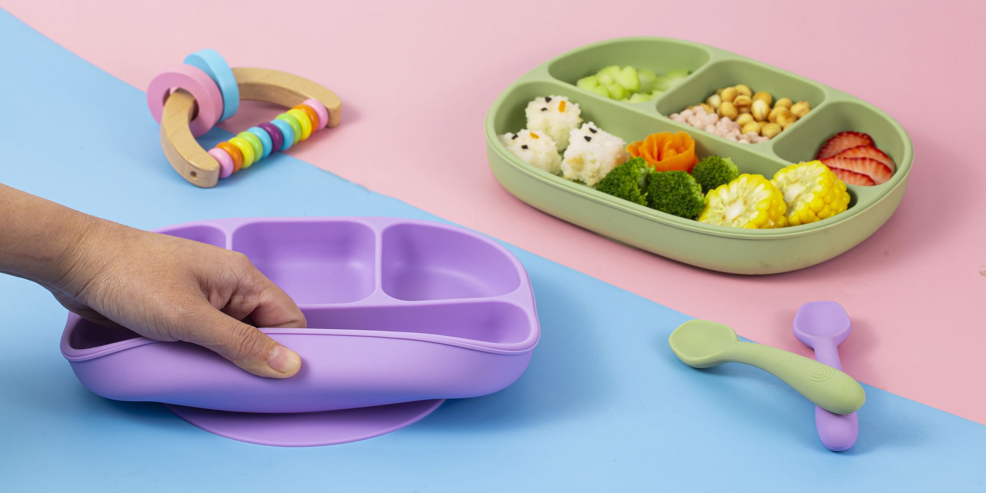 Bộ Ăn Dặm Silicone Có Gì Khác Biệt So Với Bộ Nhựa?