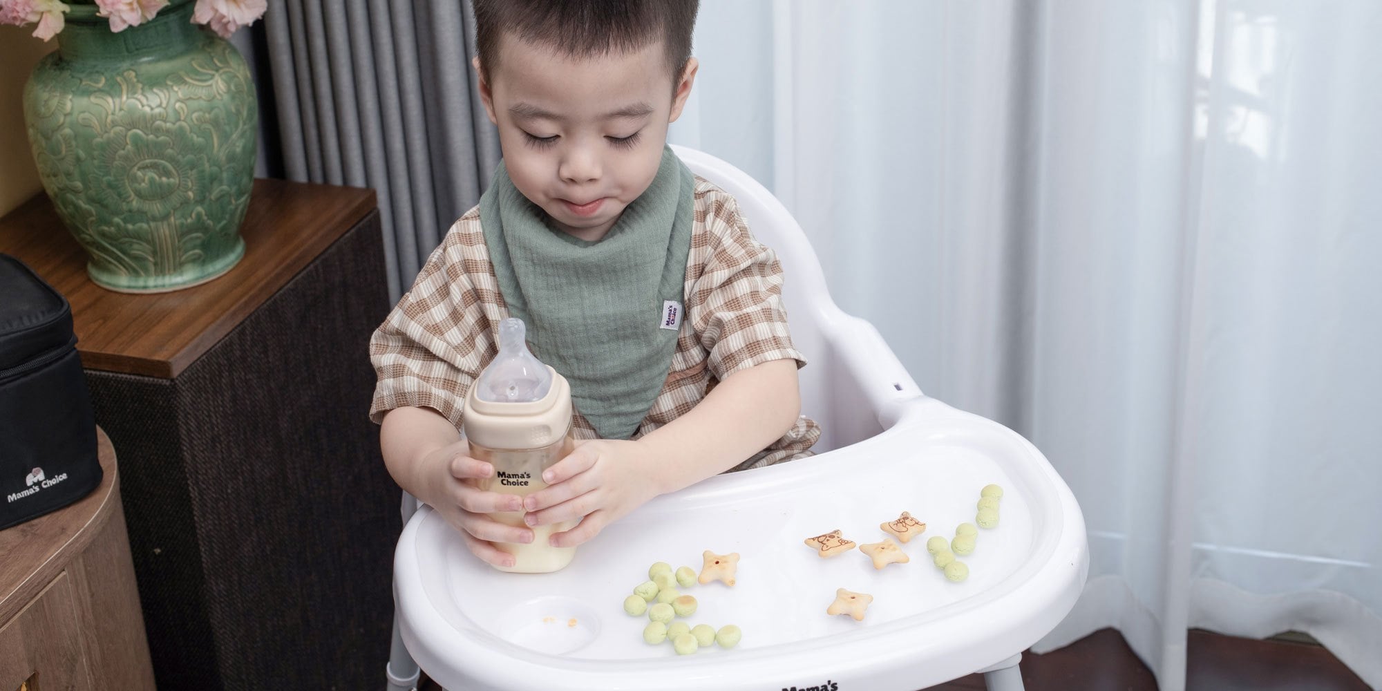 Bộ Ăn Dặm Và Ghế Ăn Dặm Tiện Lợi Cho Bé