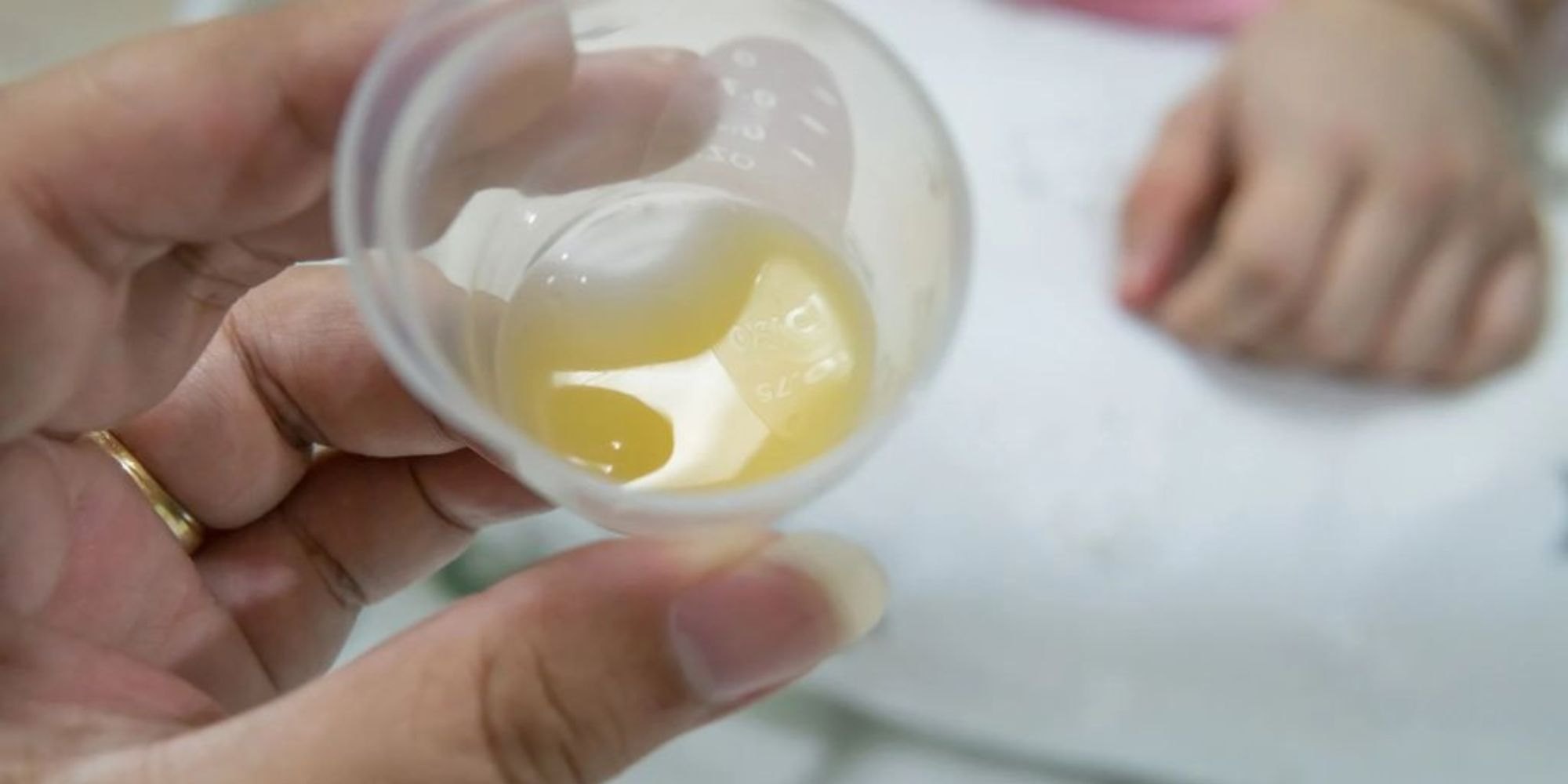 Có Nên Kích Sữa Non Từ Trong Thai Kỳ?