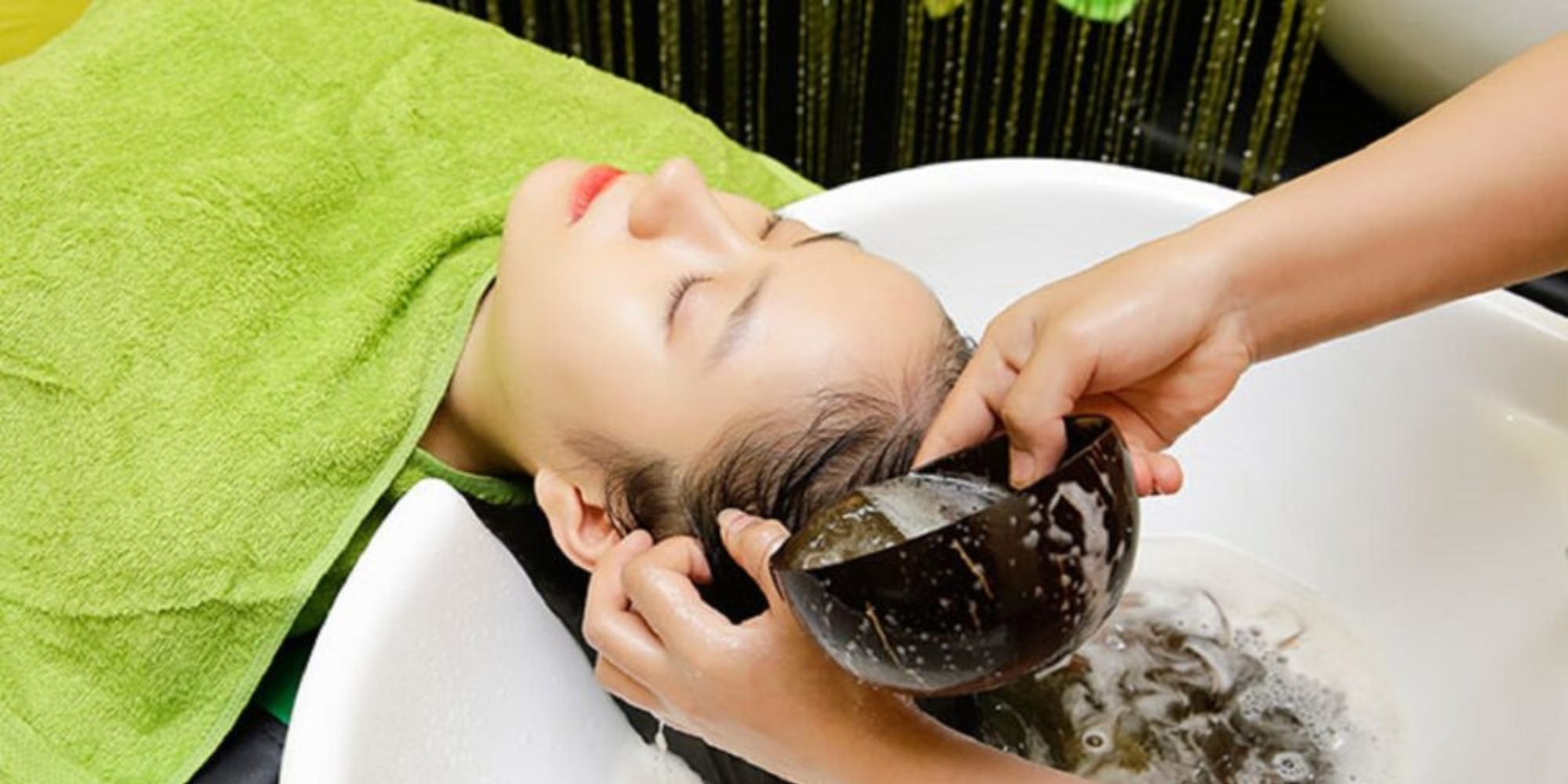 Mẹ Sau Sinh Có Nên Kiêng Tắm Gội Không?