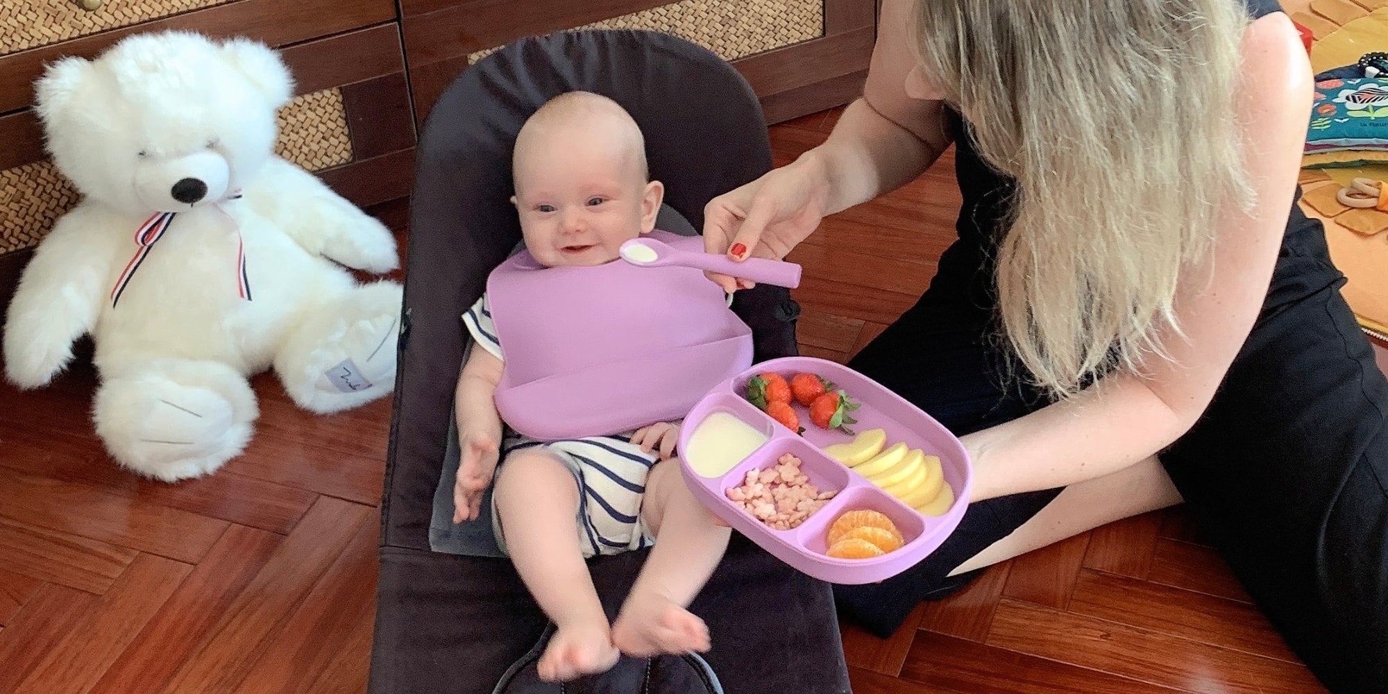 Vì Sao Bé Hay Nhè Đồ Ăn Khi Mới Ăn Dặm?