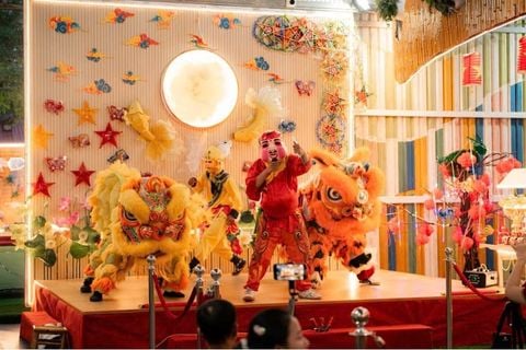 ÁNH TRĂNG QUÊ HƯƠNG - HOÀNG OANH YÊU THƯƠNG