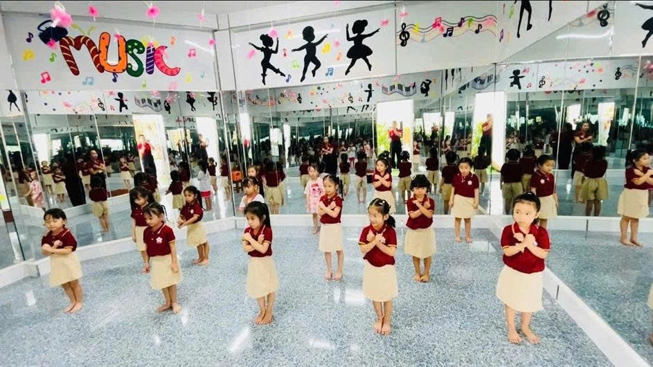 HỌC NĂNG KHIẾU TẠI HOÀNG OANH – KHI TRẺ TỰ TIN TỎA SÁNG TỪ NHỮNG BƯỚC NHẢY, ĐIỆU MÚA VÀ BÀI QUYỀN VÕ