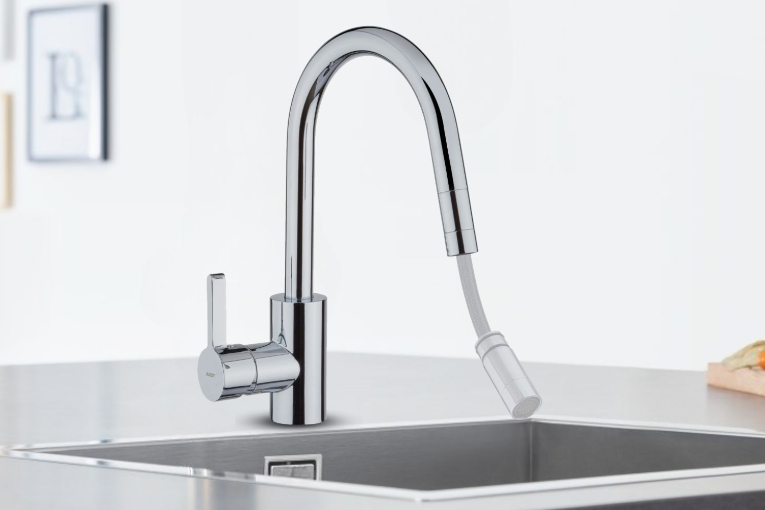 Vòi rửa chén mạ Chrome tích hợp dây rút mang đến trải nghiệm hiện đại và tiện nghi