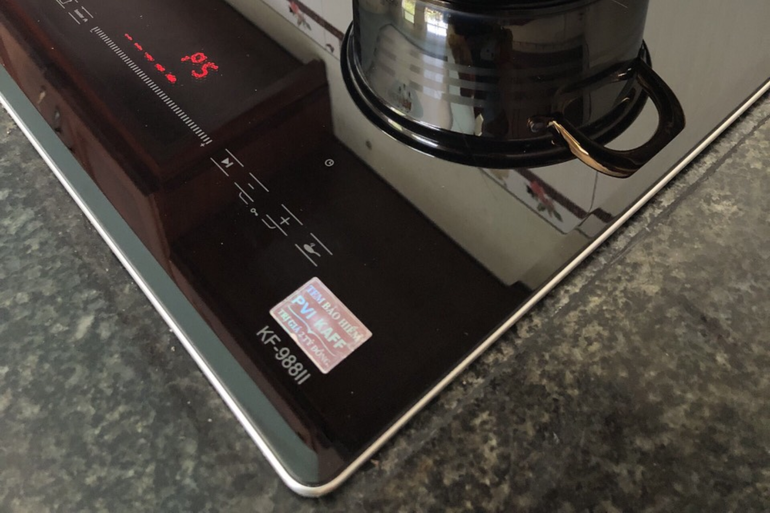 KAFF KF-988II trang bị bảng điều khiển cảm ứng thế hệ mới