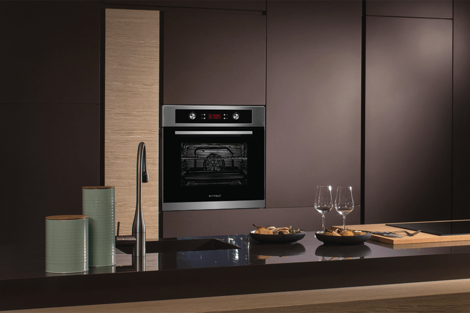 Lò nướng Eurosun EOV65DE là dòng lò nướng âm tủ cao cấp