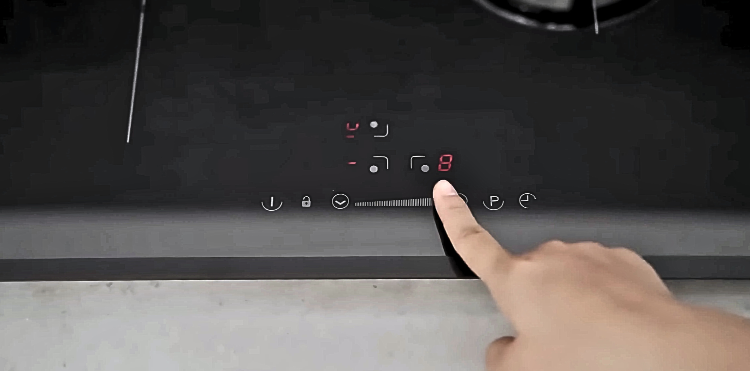 Bảng điều khiển cảm ứng trượt (Slider) của bếp từ Hafele