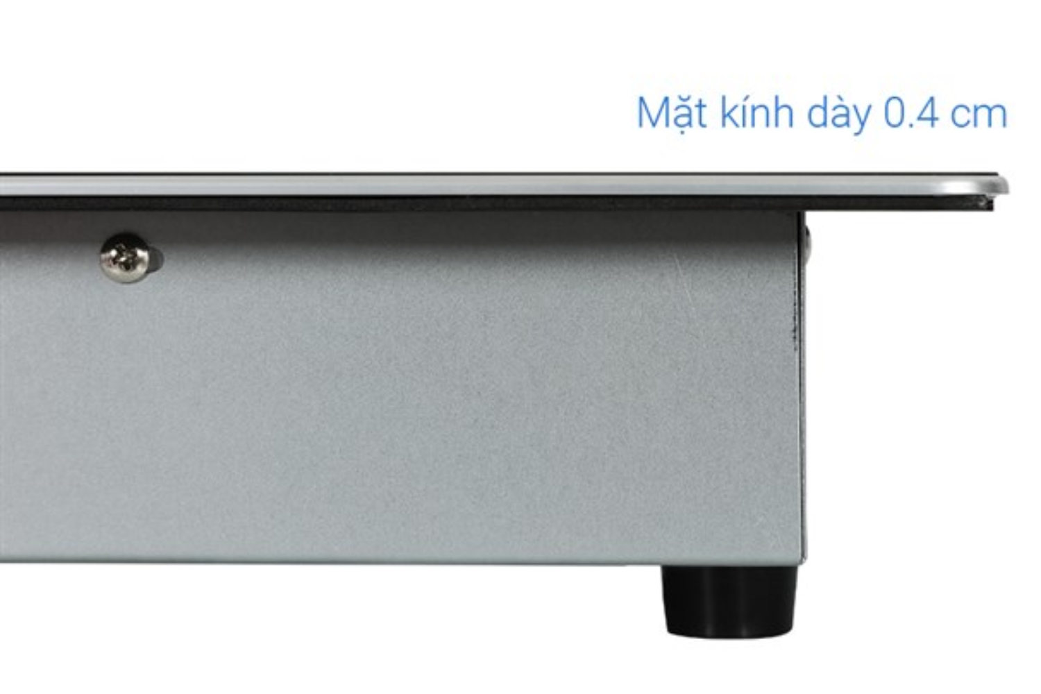 Bếp sử dụng kính Crystal cao cấp, vát cạnh tinh tế và bảo vệ bằng viền kim loại