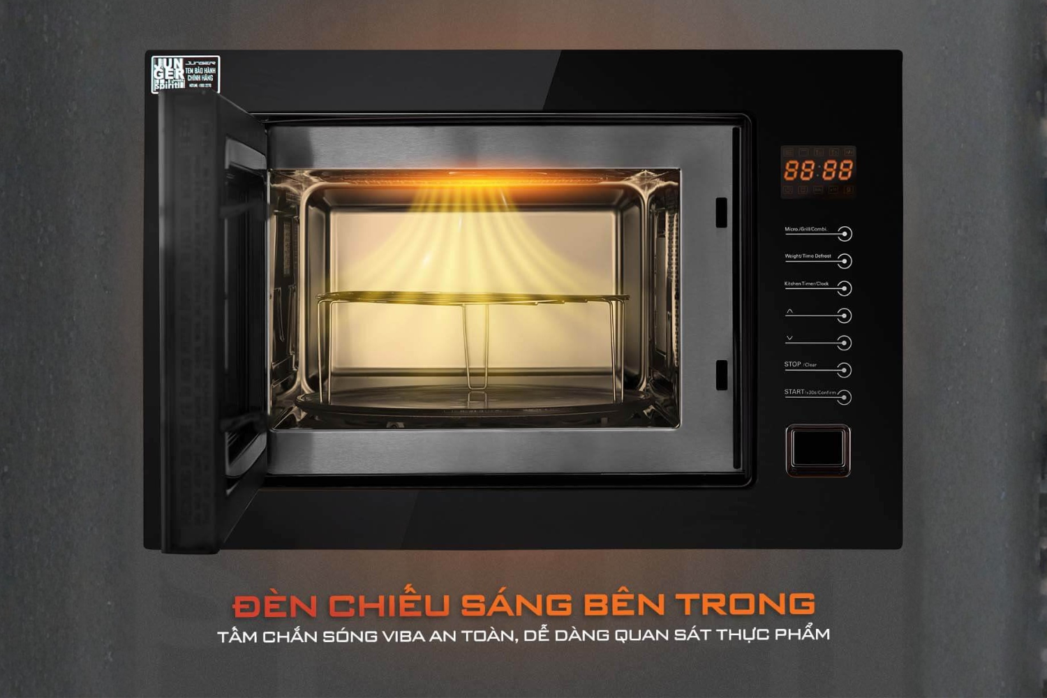 Đèn Halogen bên trong lò giúp bạn dễ dàng quan sát thức ăn