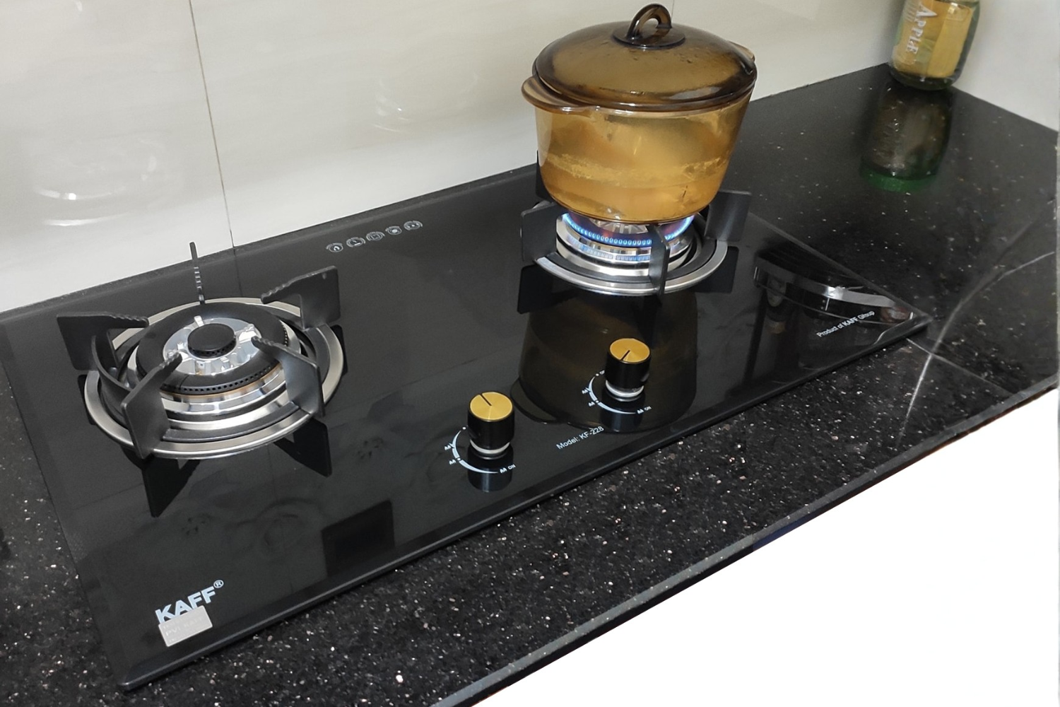 Nút xoay của KAFF KF-228 được làm từ hợp kim siêu bền