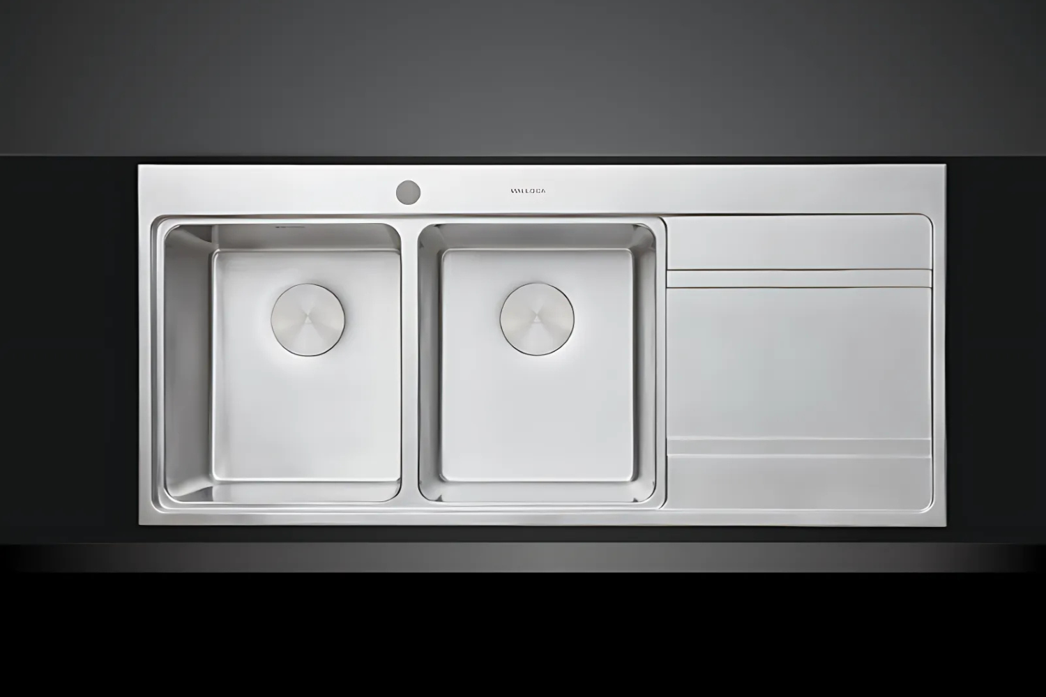 Chậu rửa bát  Malloca MS 7818 được thiết kế 2 hố sang trọng và tinh tế