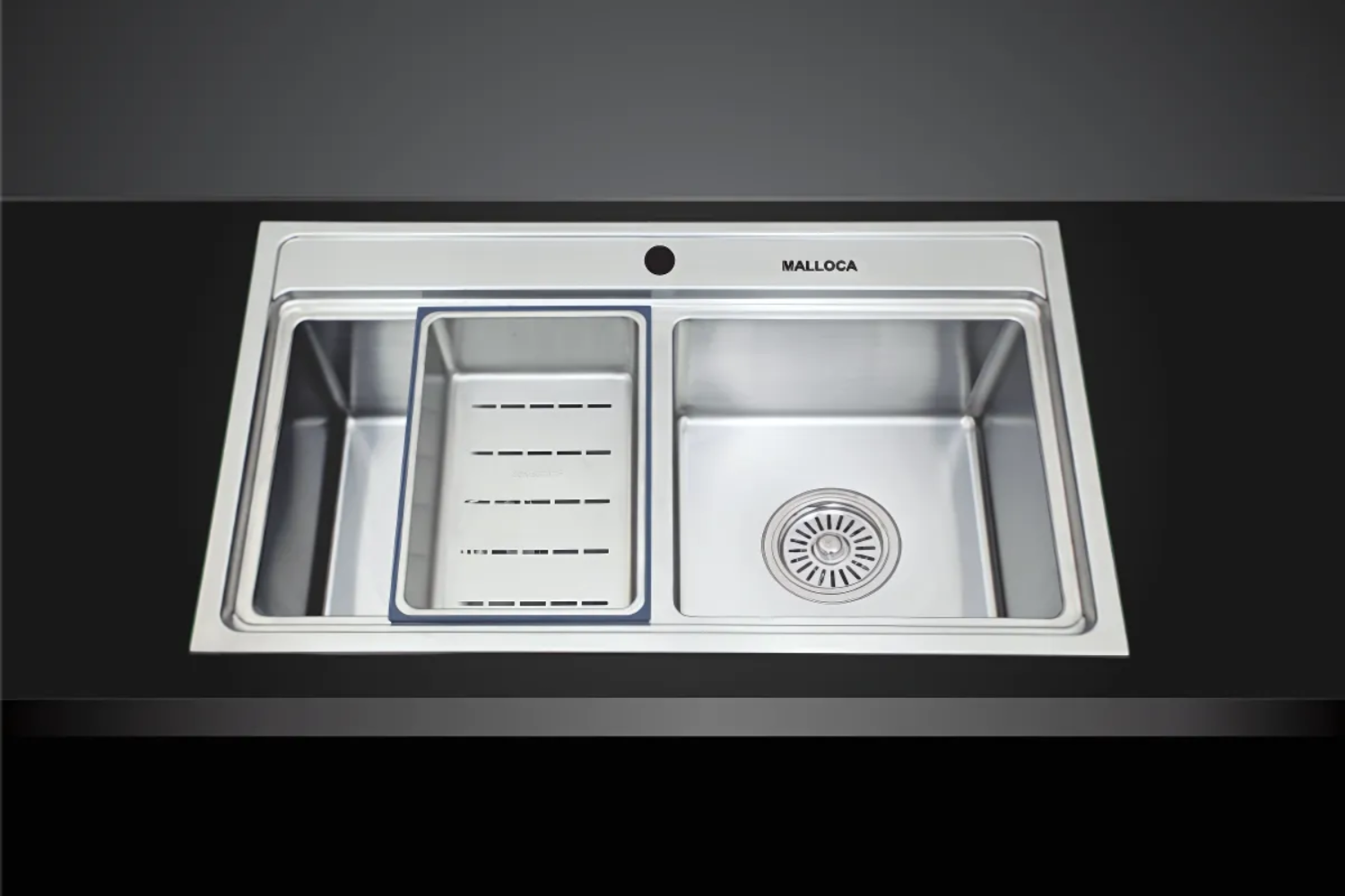 Chậu rửa bát Malloca MS 8812 được thiết kế 2 hố riêng biệt sang trọng và tinh tế