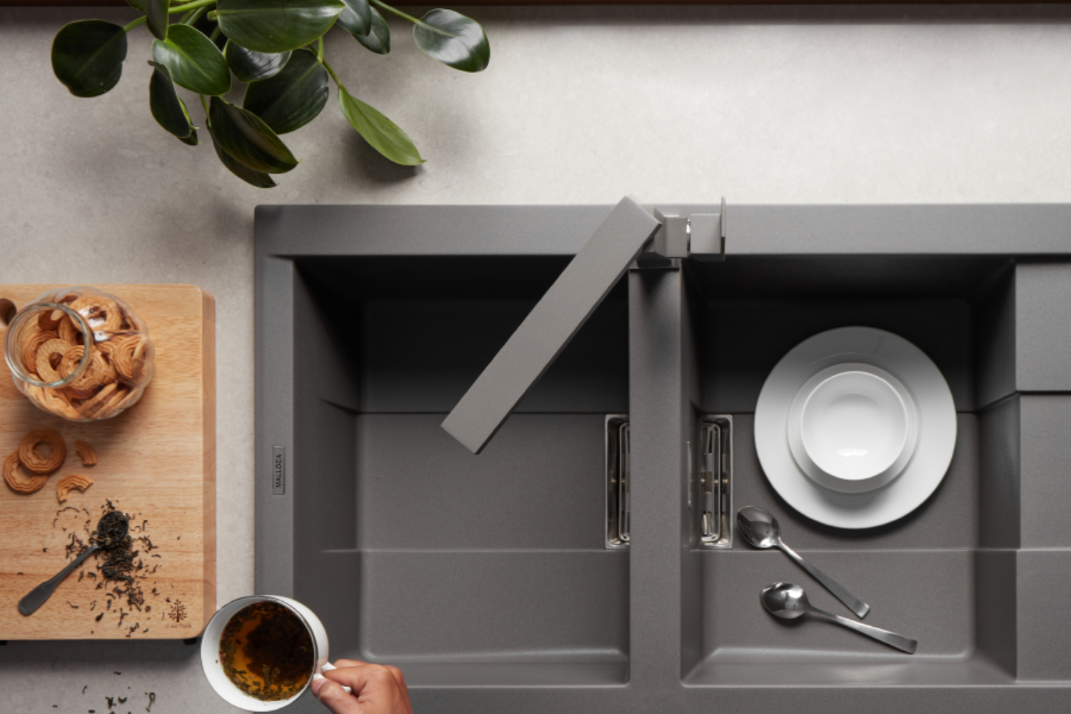 Chậu rửa bát Malloca K-500 tích hợp bàn chờ tiện lợi