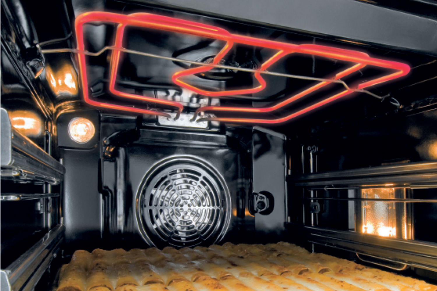 Hệ thống thanh nhiệt đóng vai trò tạo ra nguồn nhiệt trực tiếp trong lò nướng