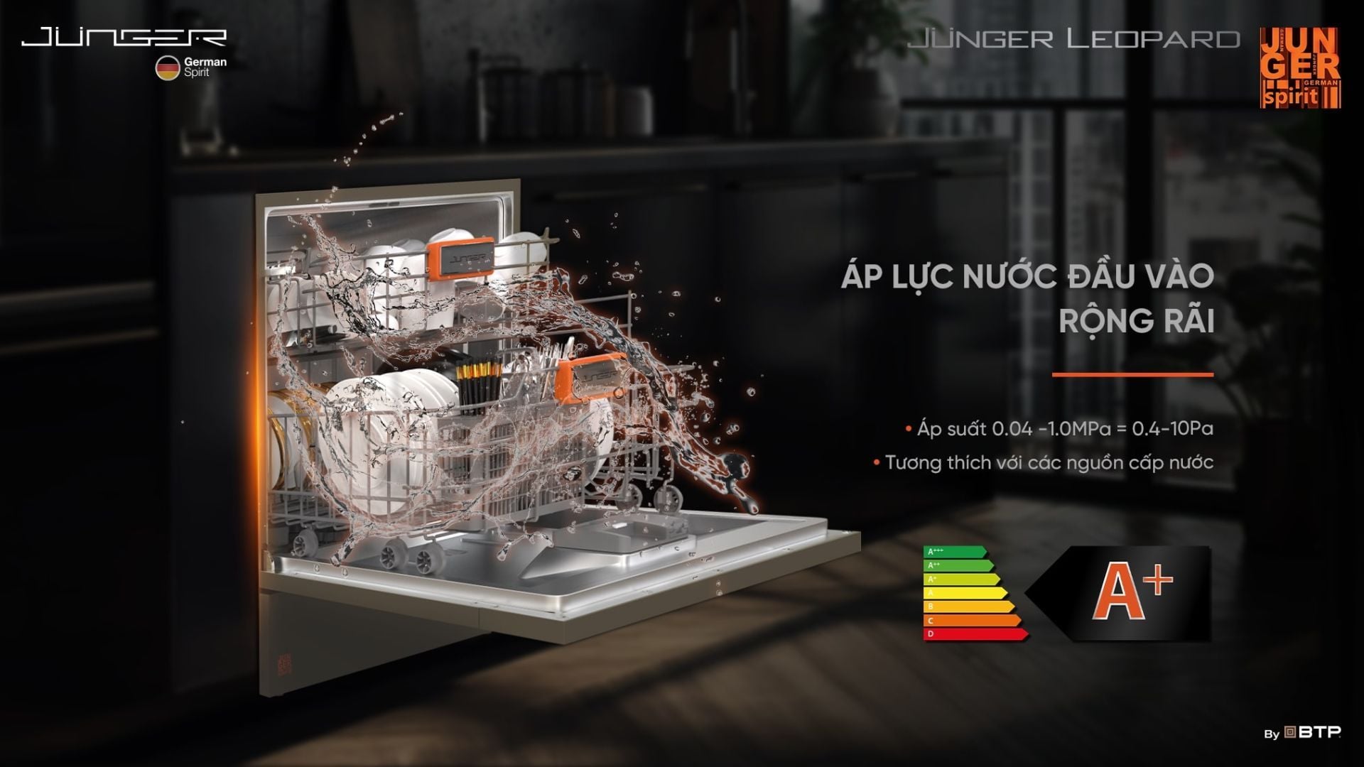 Hệ thống tay phun 3 tầng 360 độ, làm sạch toàn diện mọi góc khoang rửa