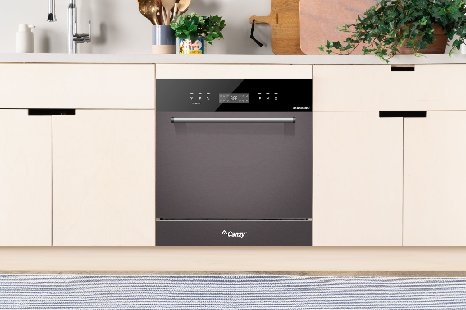 Máy rửa chén Canzy vận hành êm ái, không làm phiền khi sinh hoạt