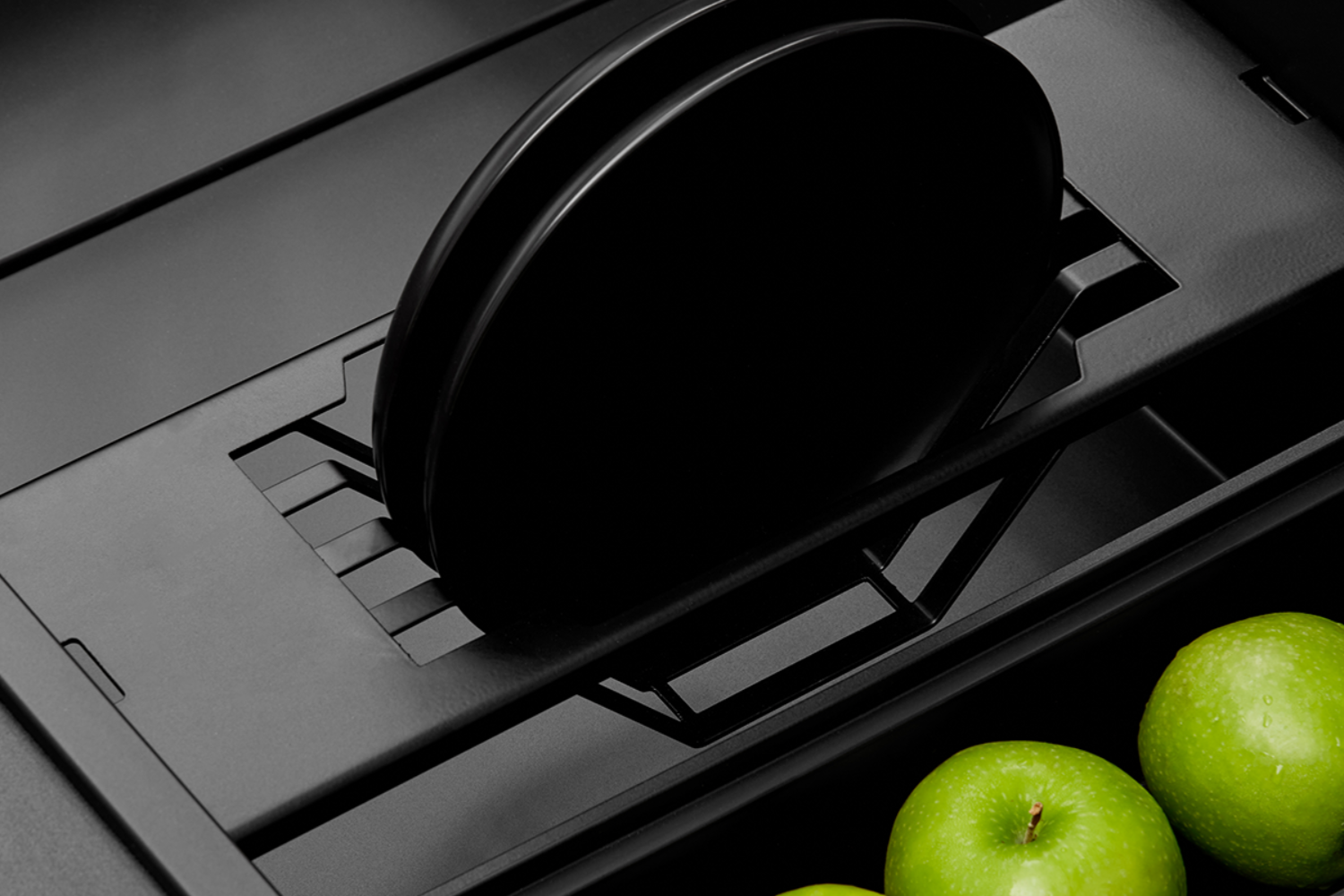 Chậu rửa bát Malloca&nbsp;MYST K86S - MYST K86L trang bị nhiều phụ kiện tiện ích, linh hoạt sử dụng