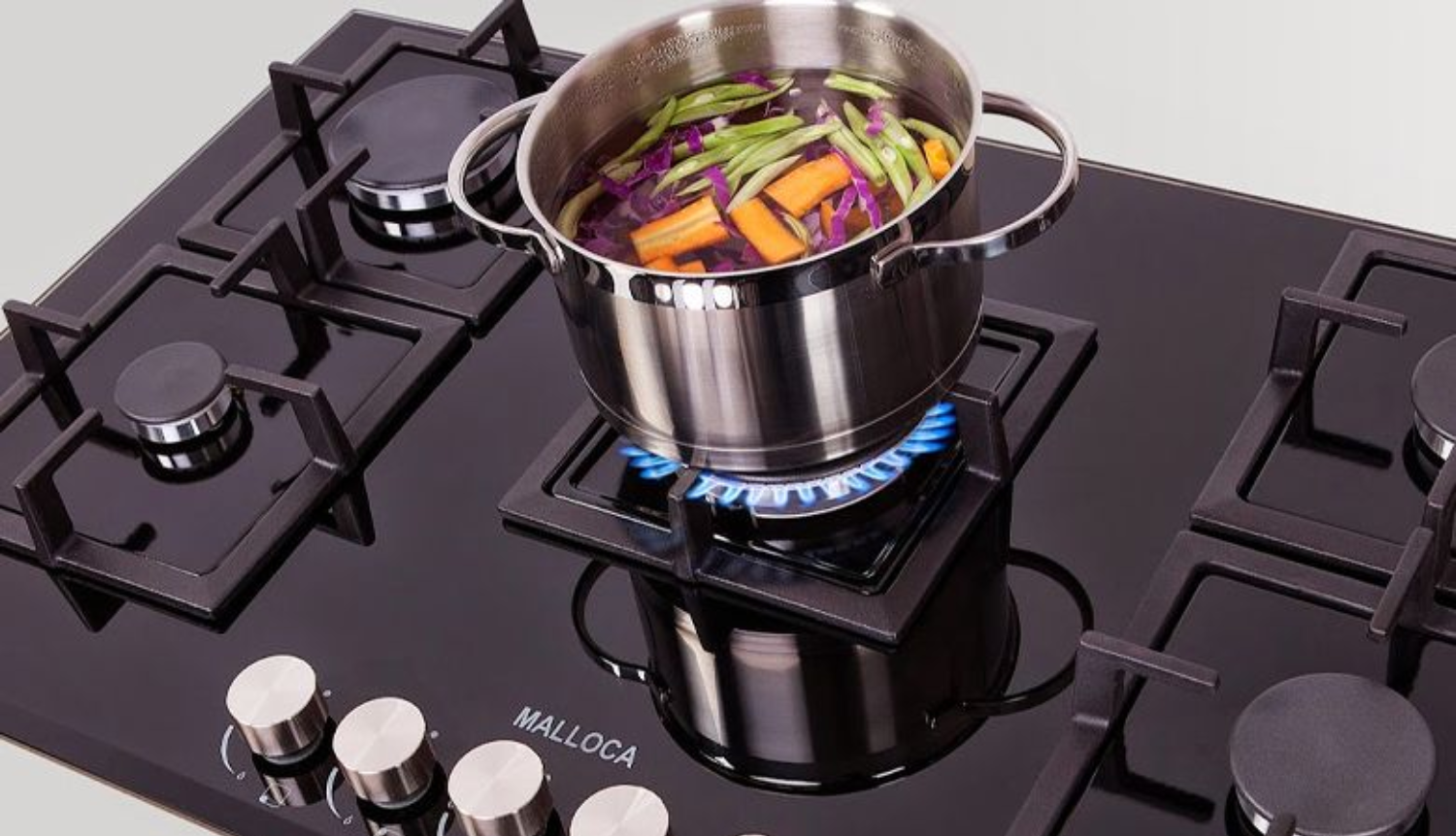 Bếp gas Malloca kết hợp công nghệ đốt tiên tiến và thiết kế tinh xảo
