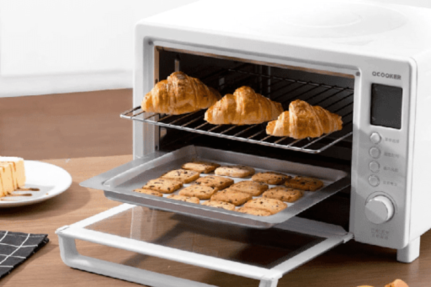 Tại thị trường Việt Nam, lò nướng mini thường có dung tích dưới 35 lít