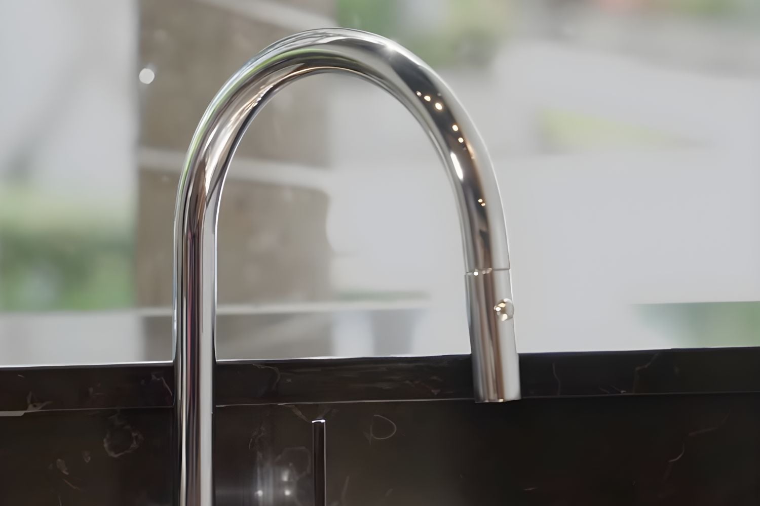 Chất liệu đồng thau mã Chrome&nbsp;cao cấp, bền đẹp với thời gian