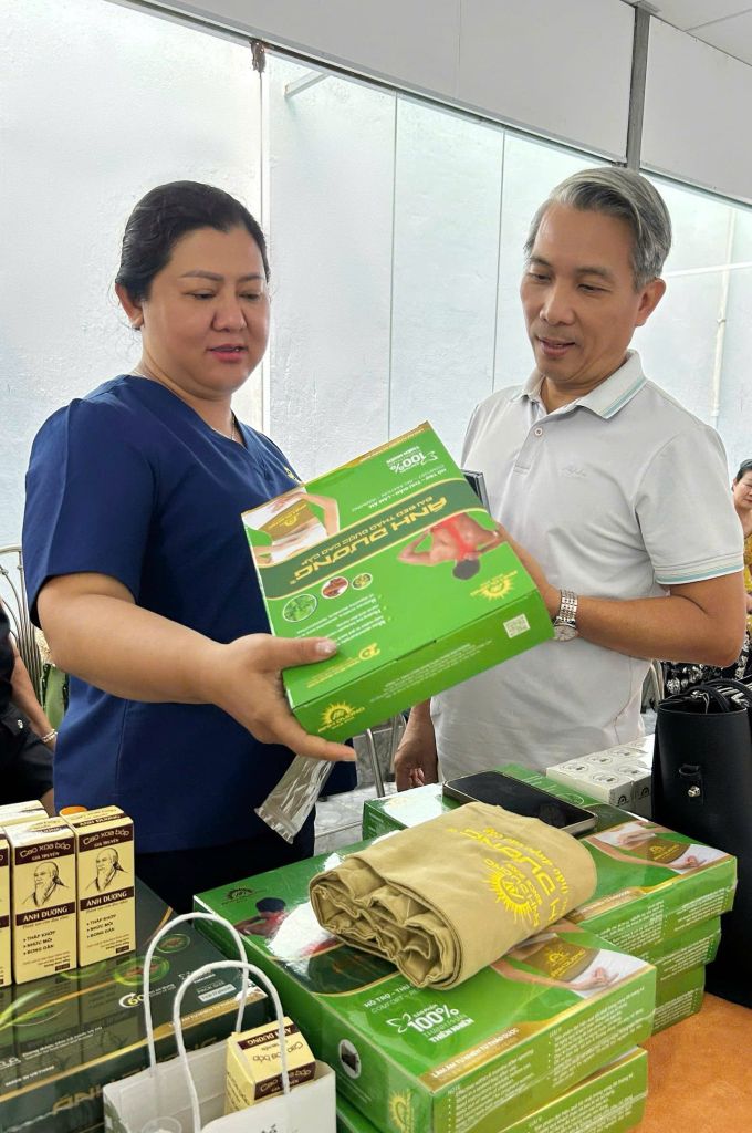 THẢO DƯỢC ÁNH DƯƠNG ĐỒNG HÀNH CÙNG BÀ CON CỦ CHI CHĂM SÓC SỨC KHỎE CHỦ ĐỘNG
