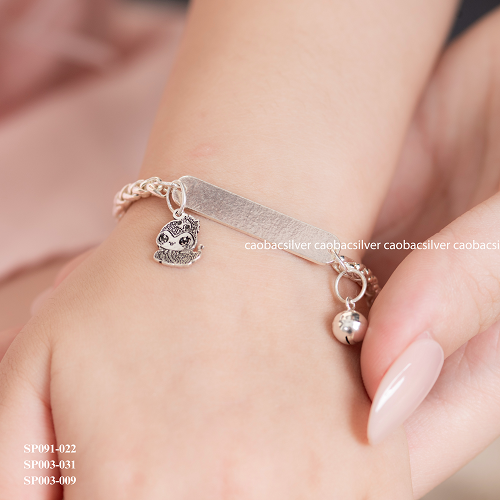 Khi Bàn Tay Con Người Tạo Nên Điều Kỳ Diệu Hơn Máy Móc