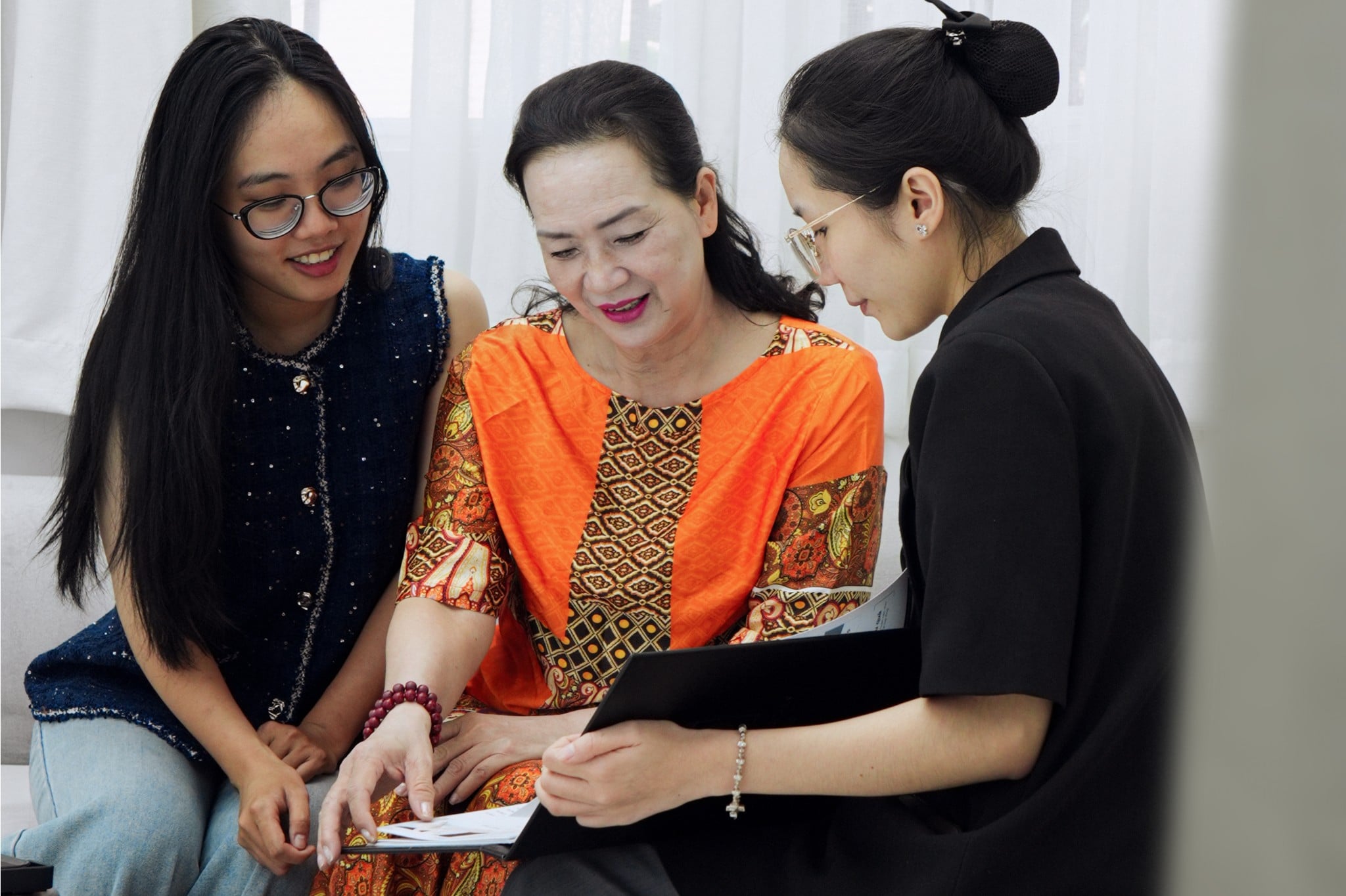 Ngày Của Mẹ- Khi Một Ngày Trở Thành Lý Do Để Quan Tâm Nhiều Hơn