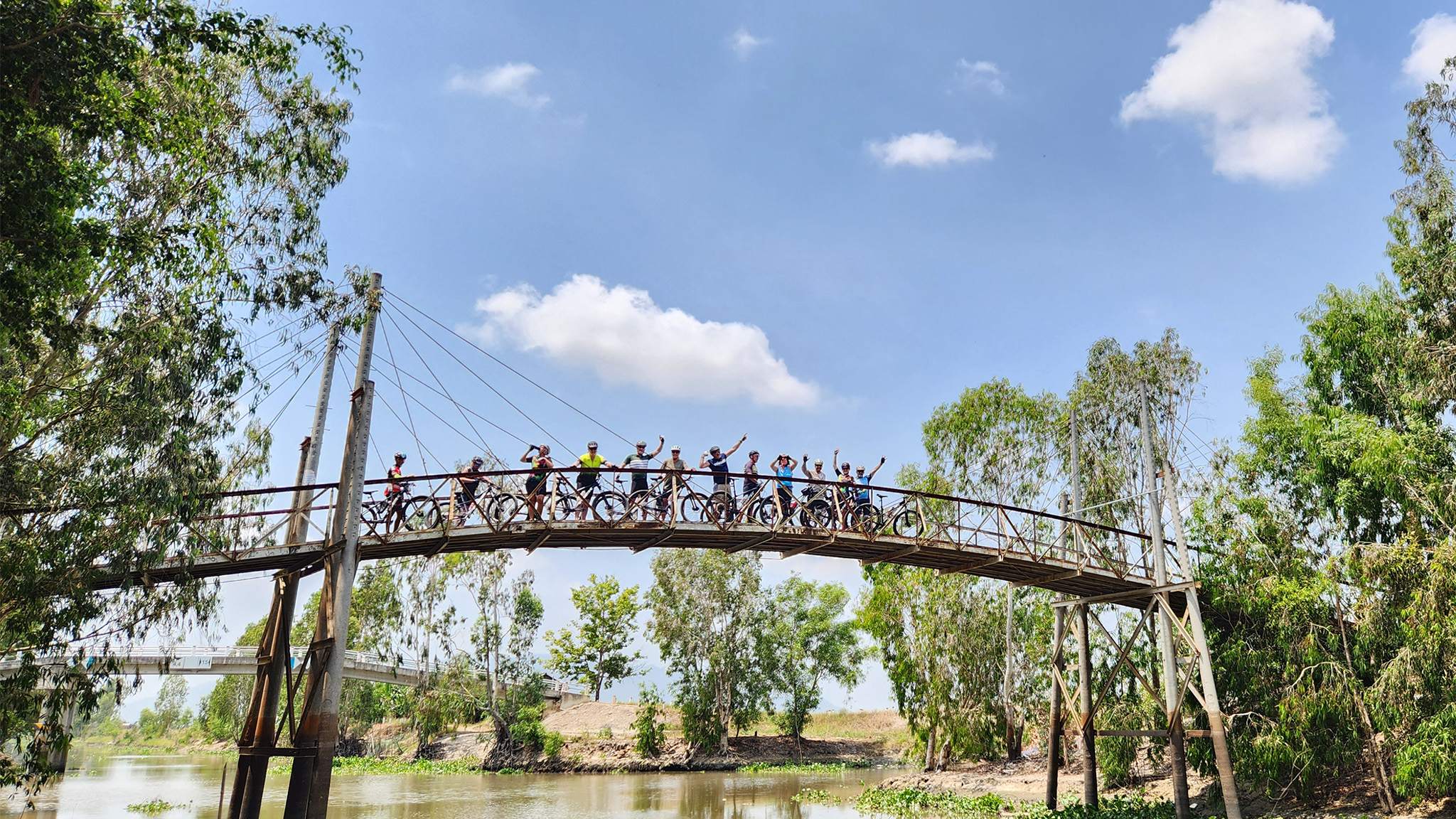 CYCLING VIETNAM TOGETHER THROUGH LANDSCAPES AND CONNECTION