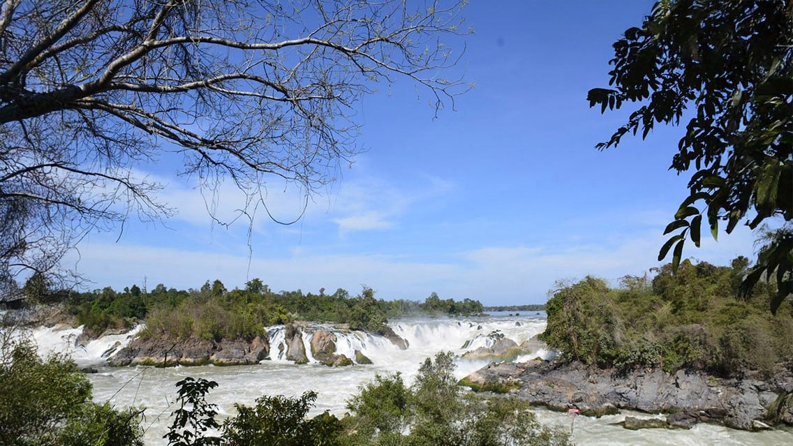 CYCLING TO KHONE PHAPHENG FALLS IN SOUTHERN LAOS