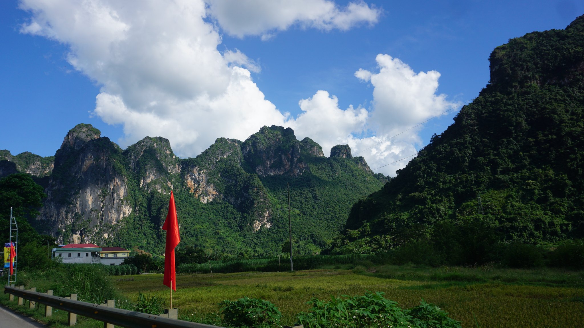 VIETNAM CYCLING JOURNEY THROUGH LIMESTONE VALLEYS