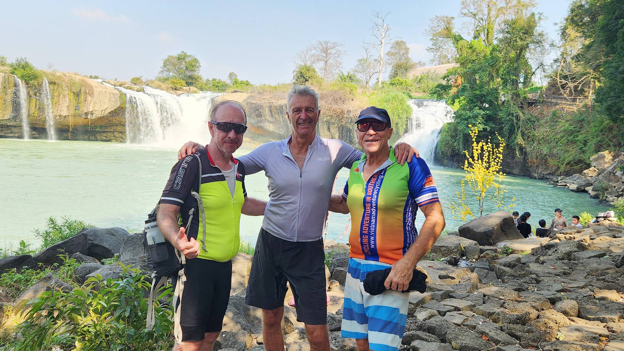 NORTH VIETNAM CYCLING JOURNEY OF CONNECTION