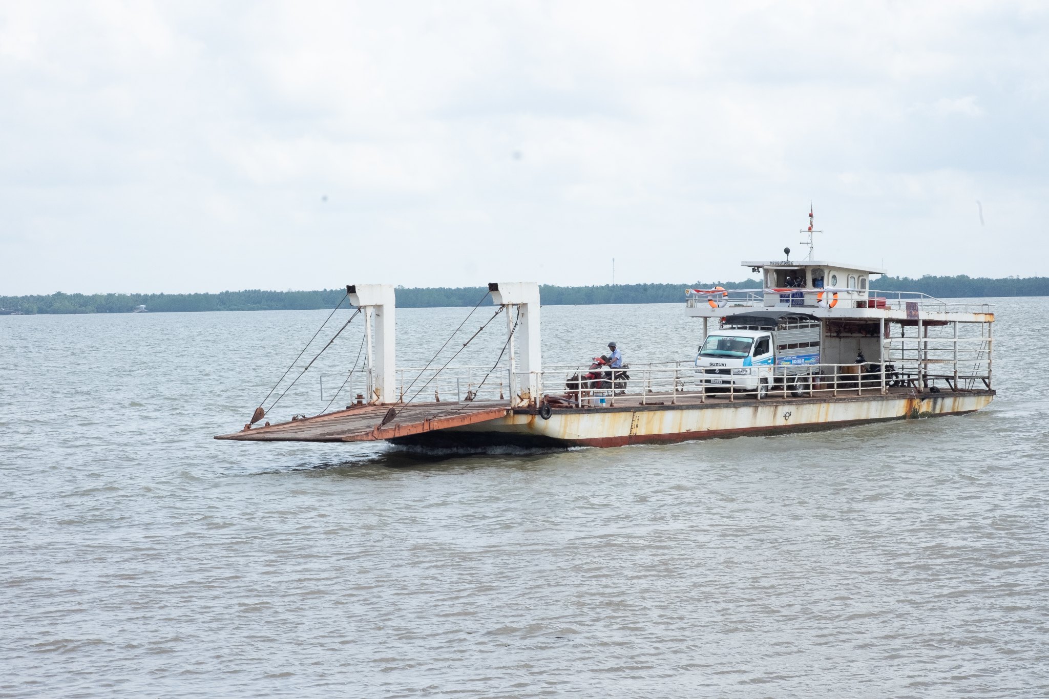 BEYOND THE PEDALS: A SLOW CYCLING JOURNEY THROUGH RIVERS, FIELDS, AND HUMAN STORIES