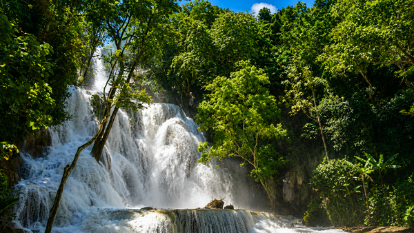 KUANG SI WATERFALLS LAOS: A CYCLIST'S NATURAL ESCAPE