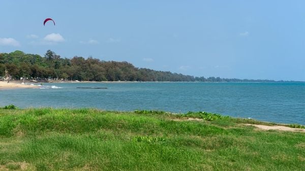 SOUTHEAST ASIA CYCLING BANGKOK TO SAIGON: A 16‑DAY JOURNEY THROUGH THREE NATIONS, COUNTLESS STORIES