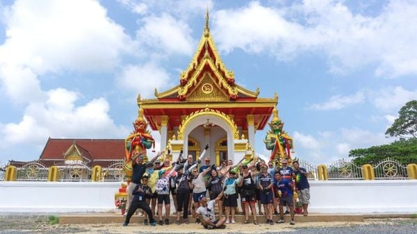 VILLAGE MARKET AND BREAKFAST: TYPICAL DISHES FOR EACH REGION