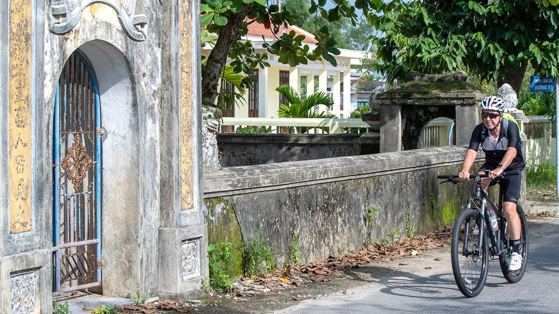 VIETNAM CYCLING TRIP FROM SAIGON TO HUE: VIETNAM’S SOUL ON TWO WHEELS