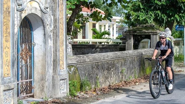 VIETNAM CYCLING TRIP FROM SAIGON TO HUE: VIETNAM’S SOUL ON TWO WHEELS